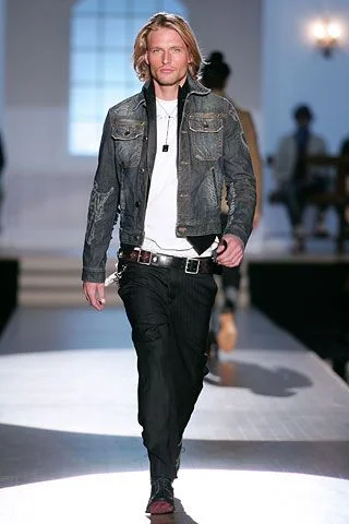 Look 32